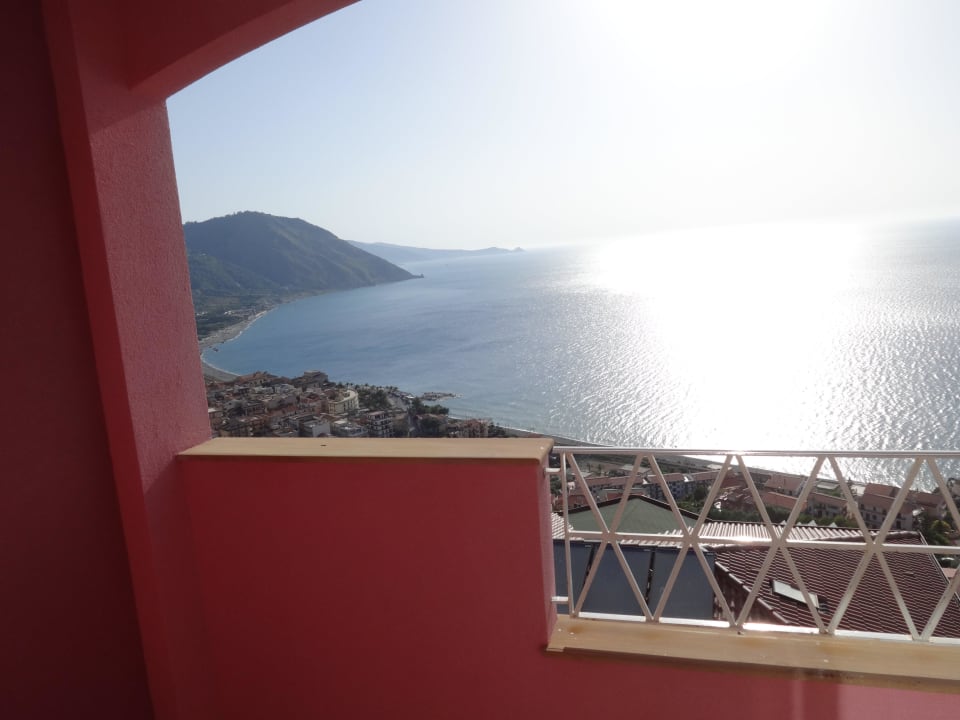 Ausblick vom Balkon GH Hotel Avalon Sikani