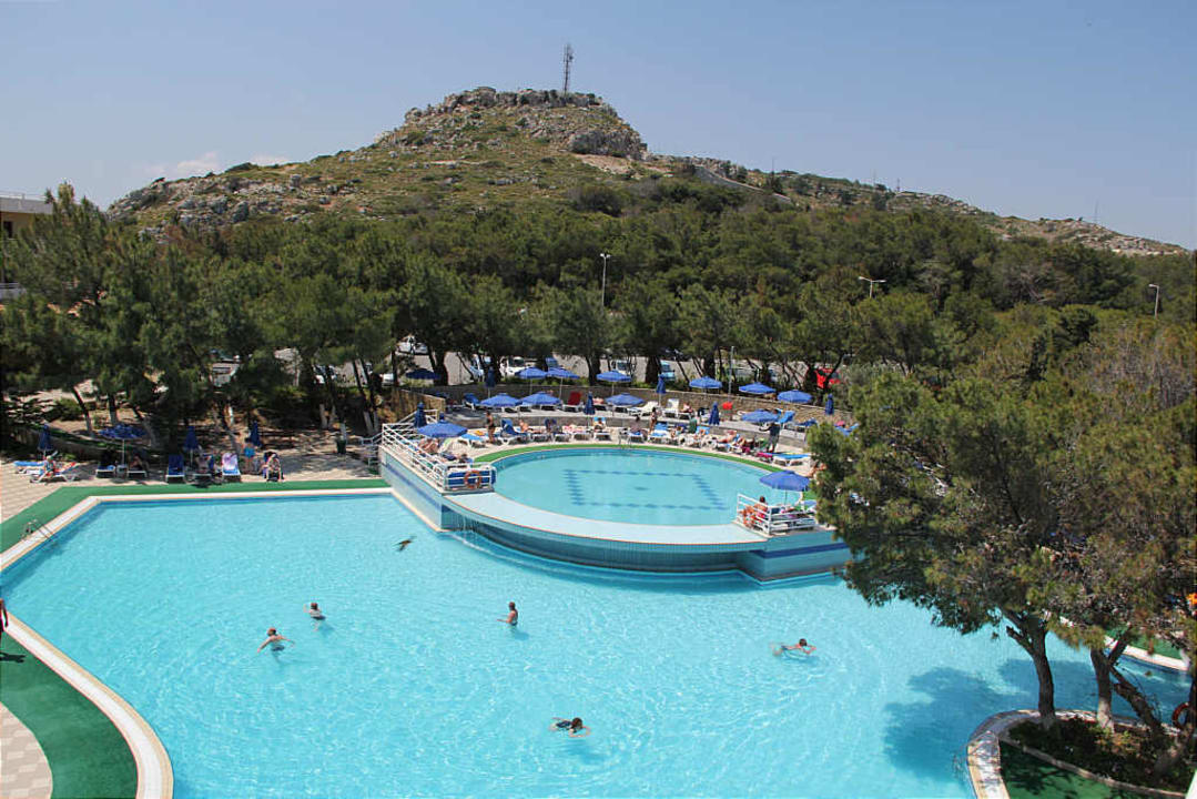 Poolbereich Hotel Kalithea Mare Palace