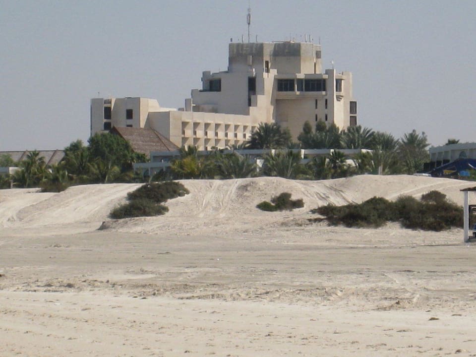 Jebel Ali Resort vom Strand aus JA Beach Hotel
