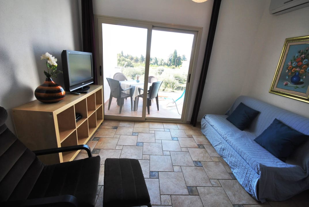 Wohnzimmer Wg OLIVETO Holiday Residence Rifugio