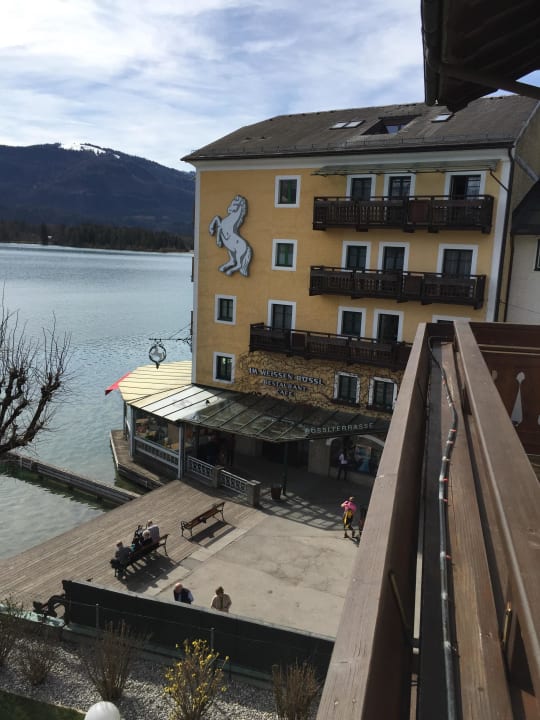 Direkt neben dem "weißen Rössl" Seeböckenhotel Zum weissen Hirschen