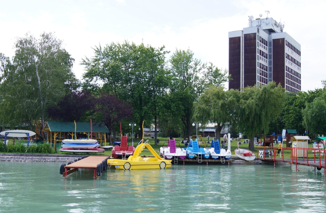 Vom Hoteleigenen Steg aufgenommen Danubius Hotel Marina