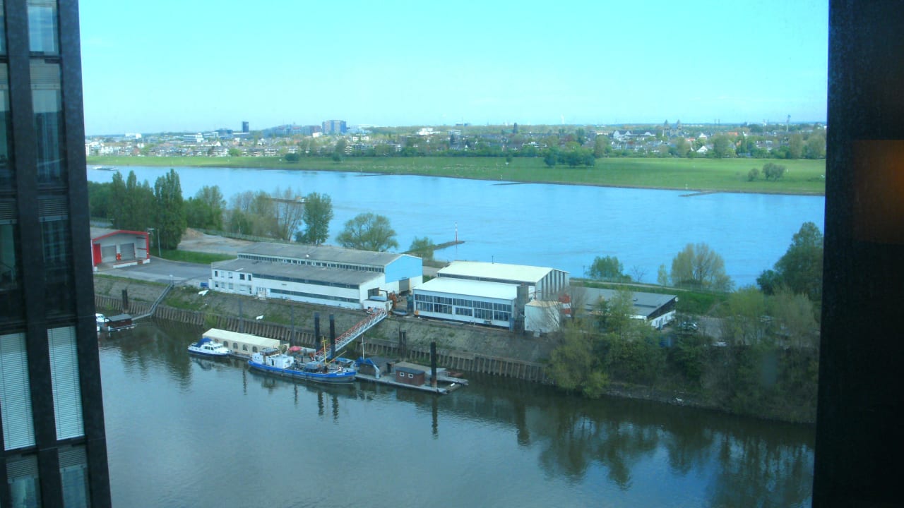 Ausblick 11. Etage Hotel Hyatt Regency Düsseldorf