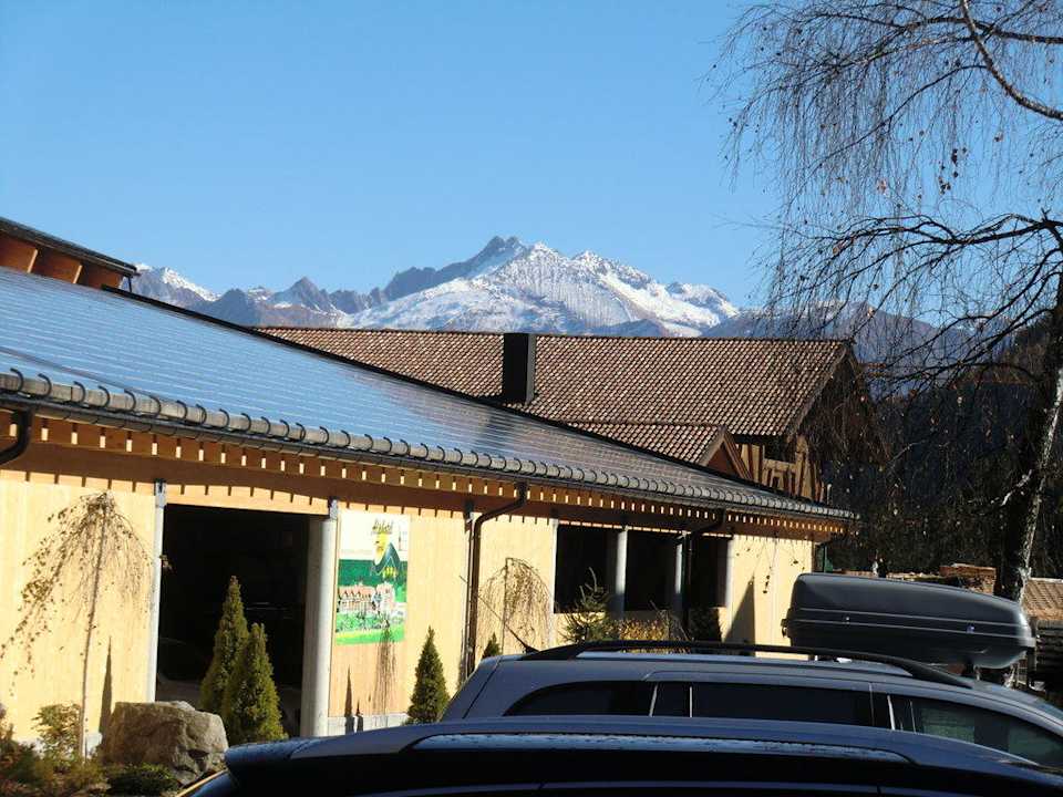 Offene Parkgarage Alphotel Tyrol