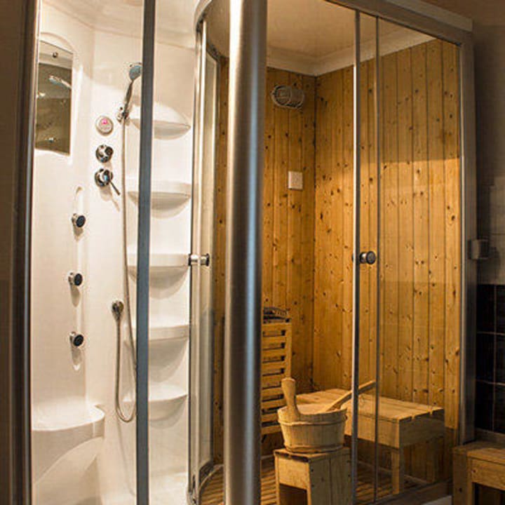 Sauna LaFamilia Residence