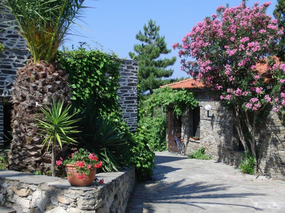 Geranion Village, Nikiti  Hotel Geranion Village