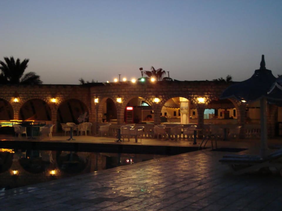 Bar przy basenie Aladdin Beach Resort