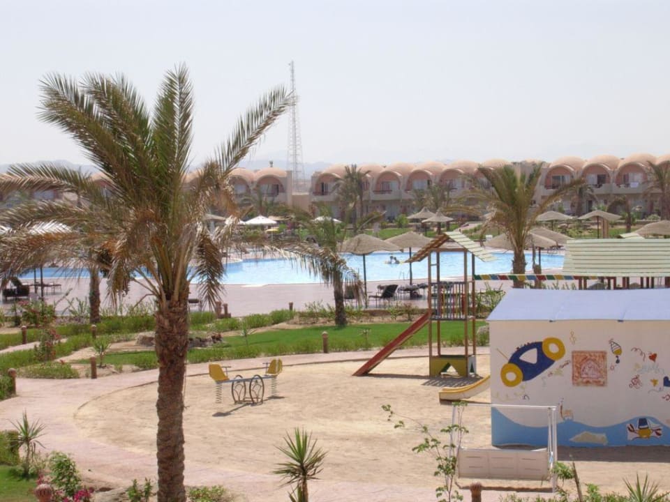 Poolblick Three Corners Sea Beach Resort