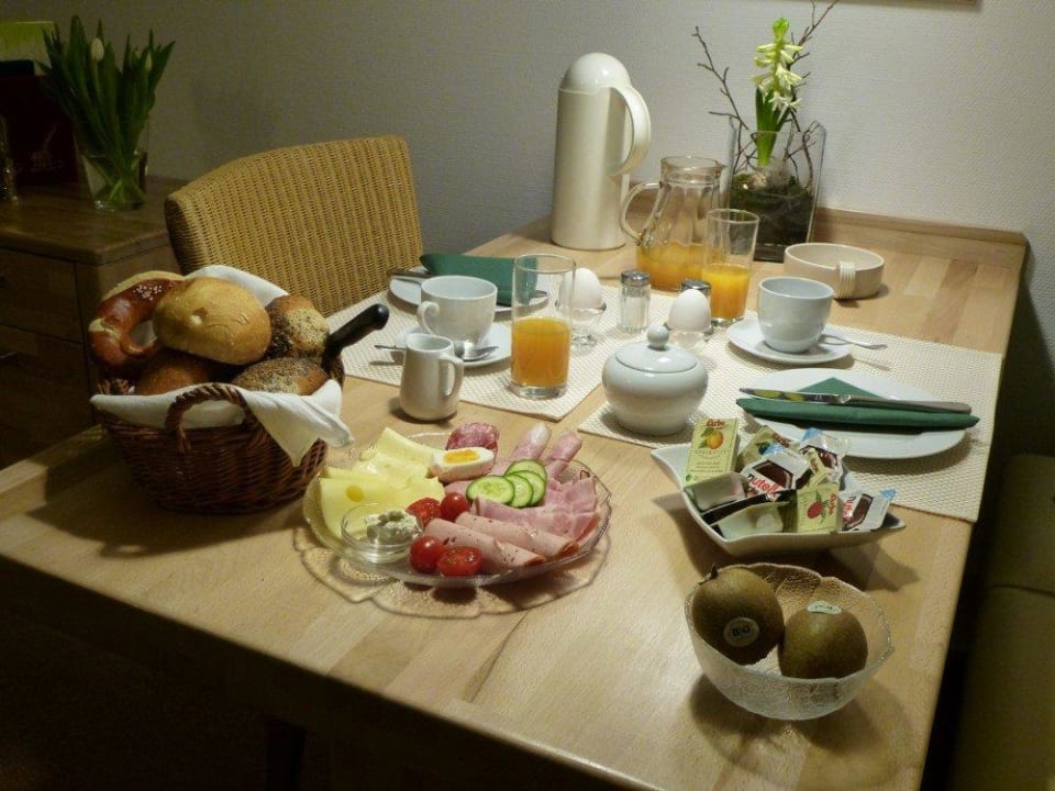 Ihr Frühstück Privatzimmer Familie Bäuml