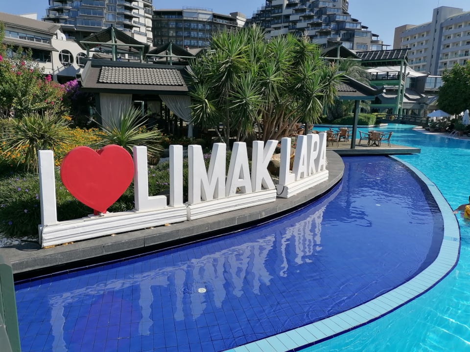 Pool Limak Lara Deluxe Hotel & Resort