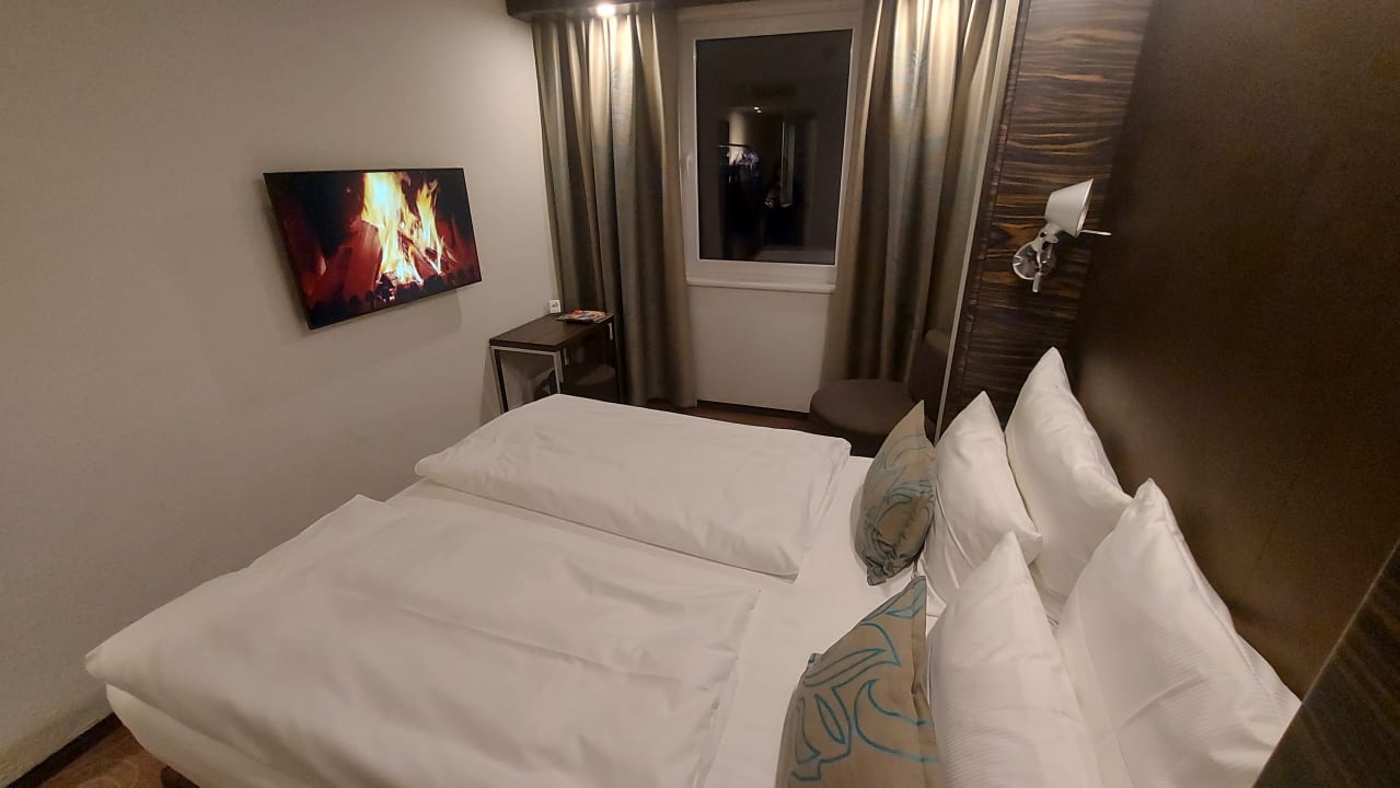 Zimmer Motel One Hamburg Airport