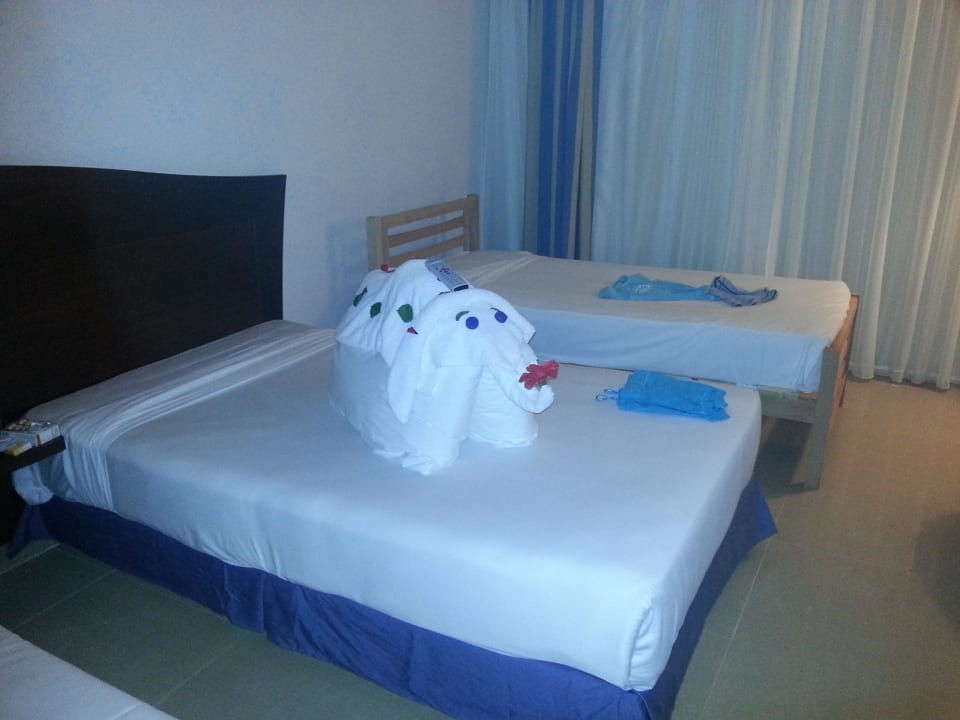 Vom Zimmer Personal gemacht. Süß Stella Garden Resort & Spa, Makadi Bay