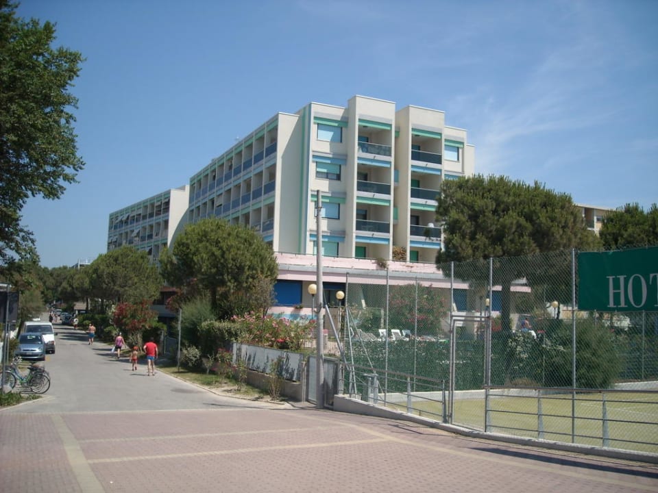 Unsere Apartmentanlage Residence Luxor