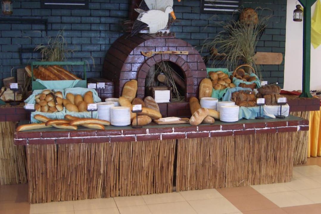 Brotauswahl beim Frühstücken im Holiday Village Duni Royal Holiday Village