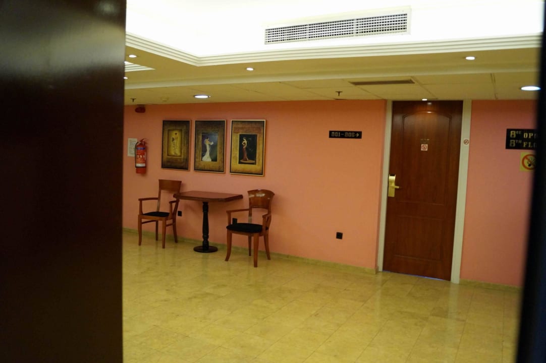 Koridor Titania Hotel