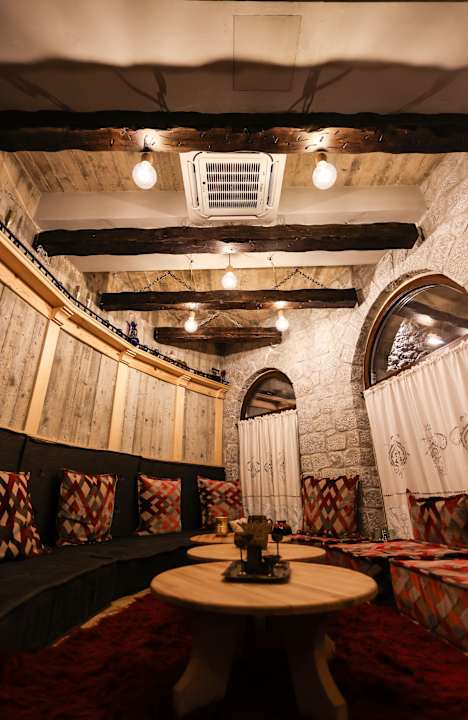 Sonstiges Vila Strugu