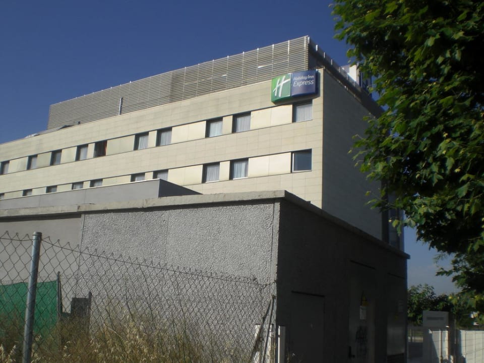 Hotel von außen Hotel Holiday Inn Express Molins De Rei