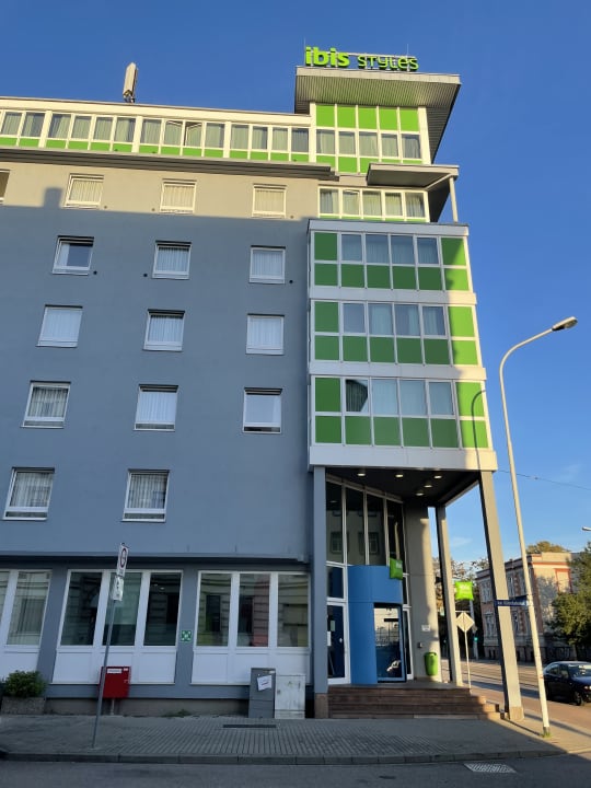 Außenansicht ibis Styles Halle