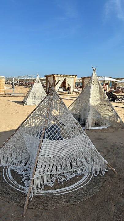 Strand Jacaranda Luxury Resort