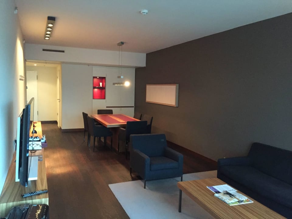 Esstisch Radisson Blu Hotel Frankfurt