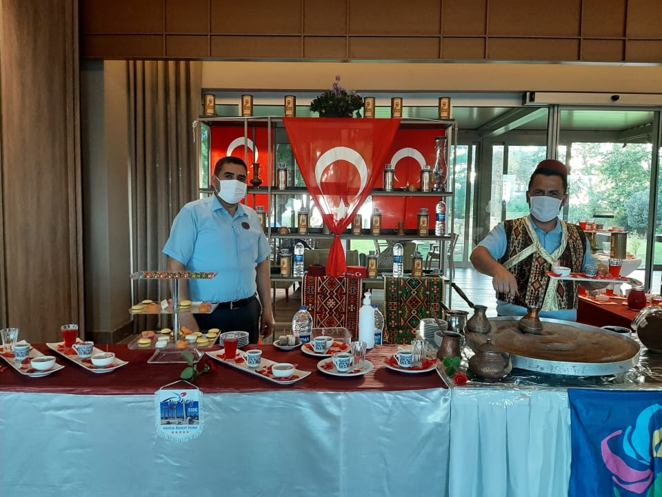 Gastro Melas Resort Hotel