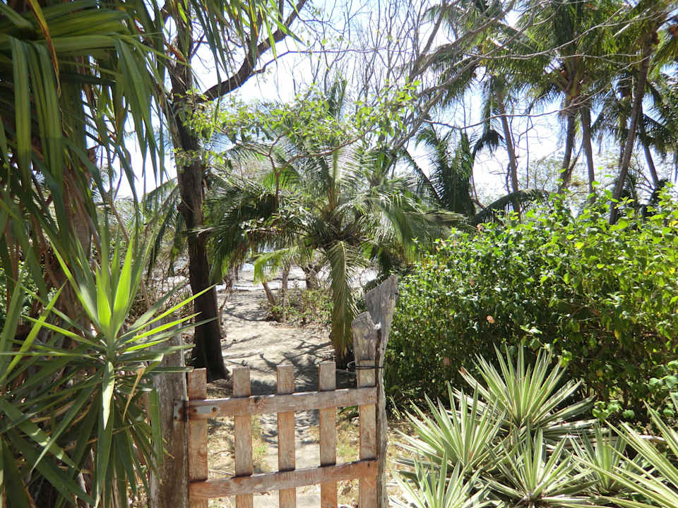Der Zugang zum Strand Casas Pelicano