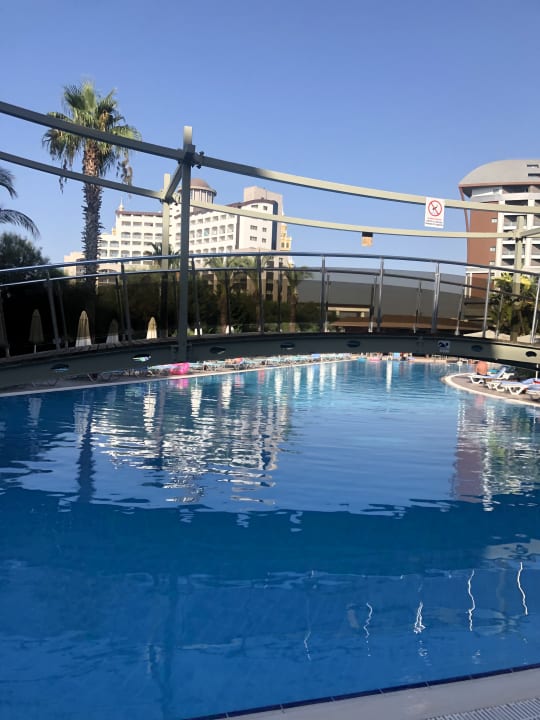 Pool Saturn Palace Resort Hotel