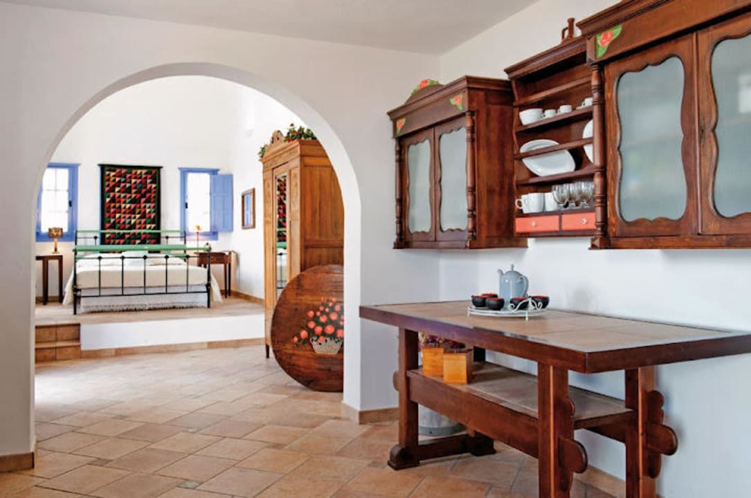 Interior spaces 90m2 villa Aegagros Caldera Houses