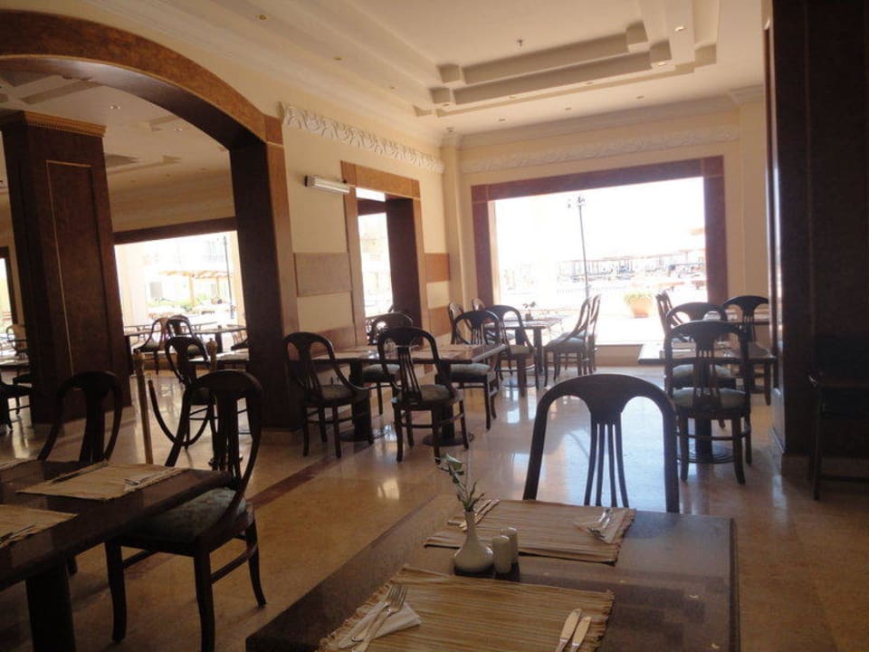 Restauracja Imperial Shams Abu Soma