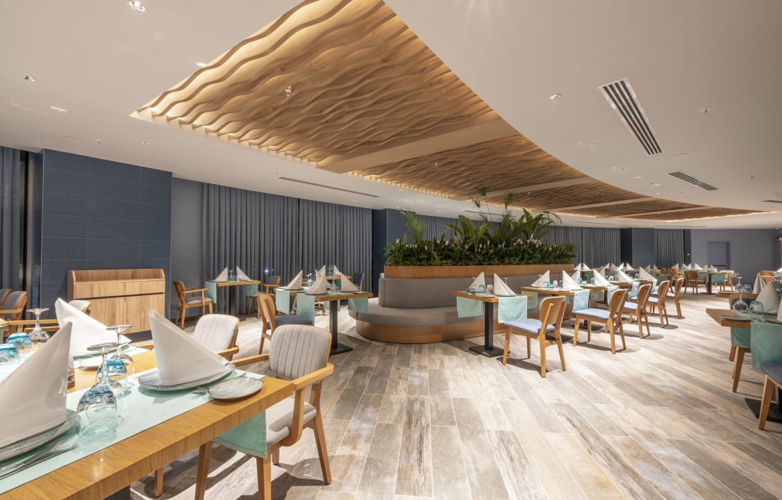 Gastro Concorde Tower Hotel