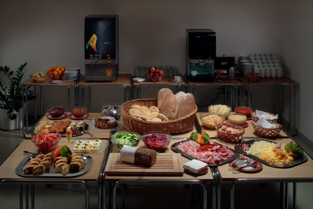 Buffet Breakfast Hotel Axa