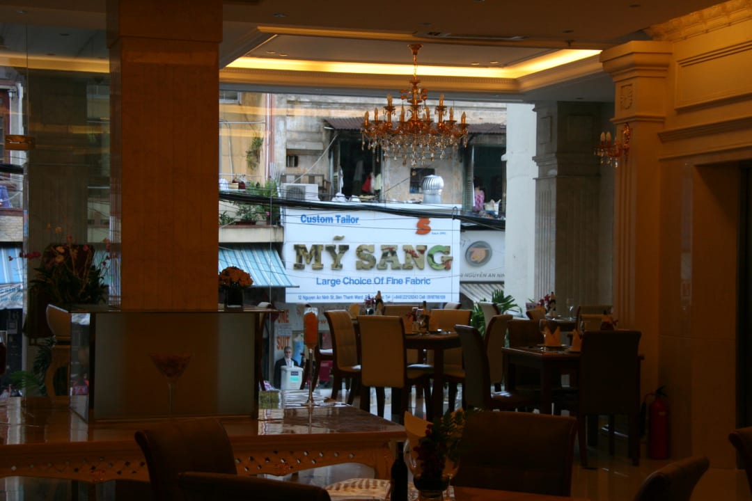 Restaurant Silverland Central - Tan Hai Long Hotel & Spa