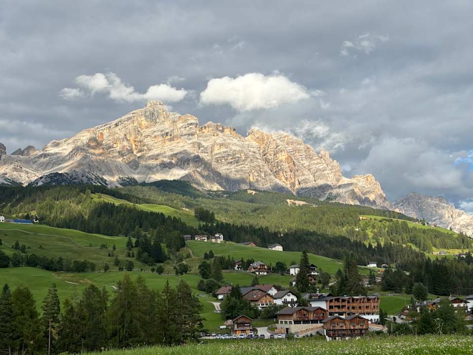 Ausblick Alpine Hotel Ciasa Lara