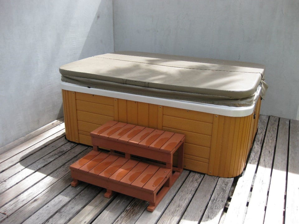 Deluxe Beach Villa mit Jacuzzi - Jacuzzi Kuramathi Maldives