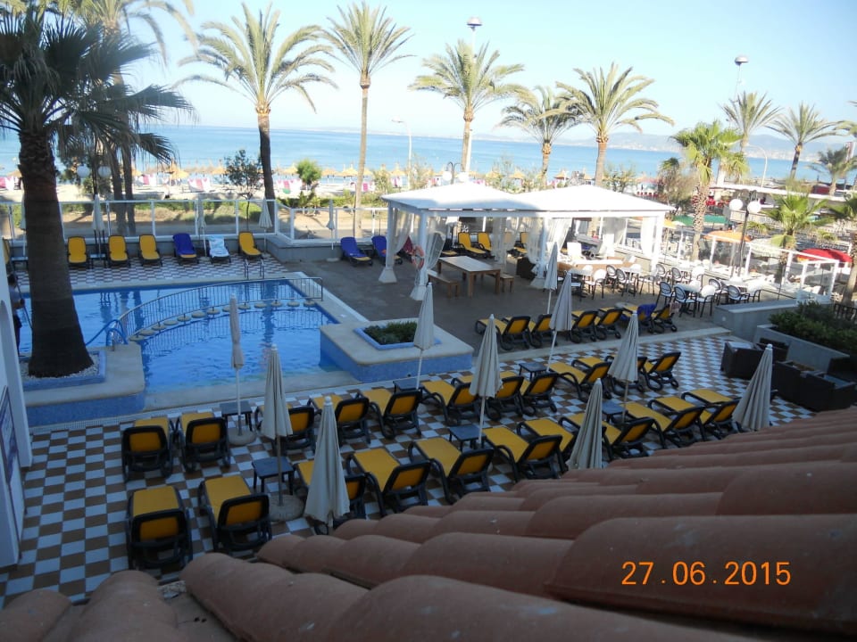 Blick zum Pool und Meer Myseahouse Flamingo - Adults only