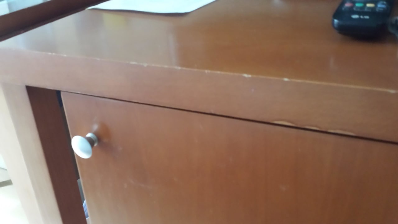 Abgewohnte Einrichtung Hotel Exe Vienna