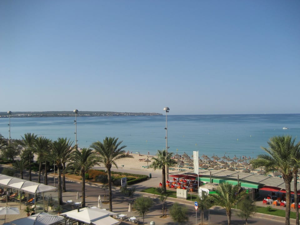 Ausblick vom 4. Stock 3 allsun Hotel Pil-lari Playa