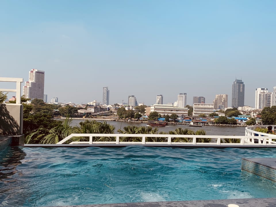 Pool Chatrium Hotel Riverside Bangkok