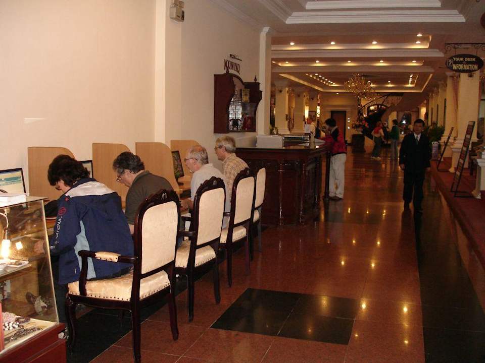 Lobby Hotel Saigon Morin