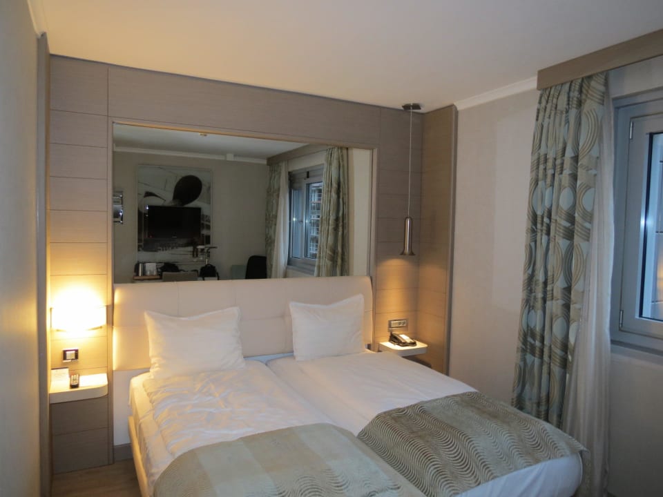 Klein aber sauber und zweckmäßig TITANIC Comfort Berlin Mitte