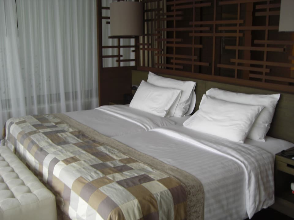 Großes Bett Cape Nidhra Hotel Hua Hin