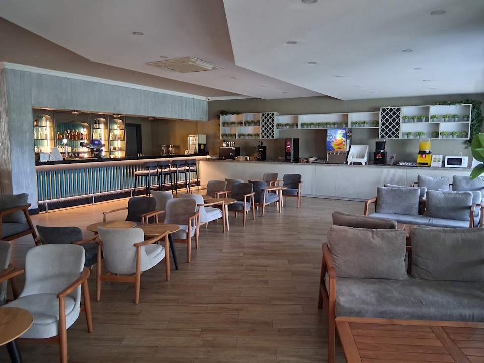 Lobby Hane Family Resort