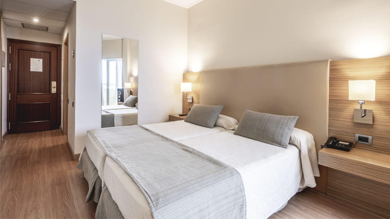 Zimmer Be Live Tenerife - Adults only