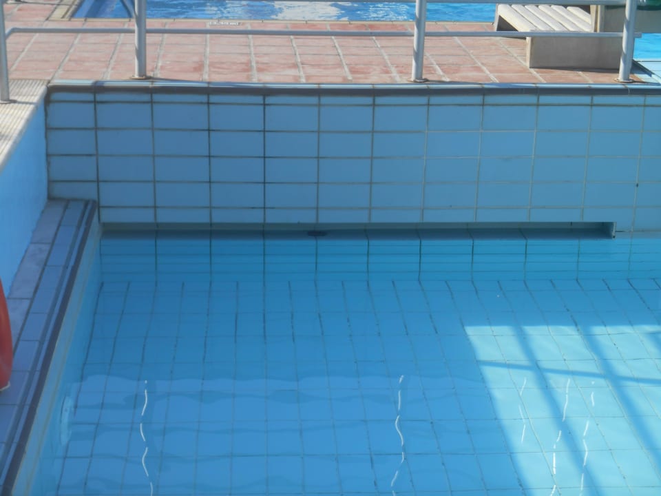 Pool Santa Marina Beach