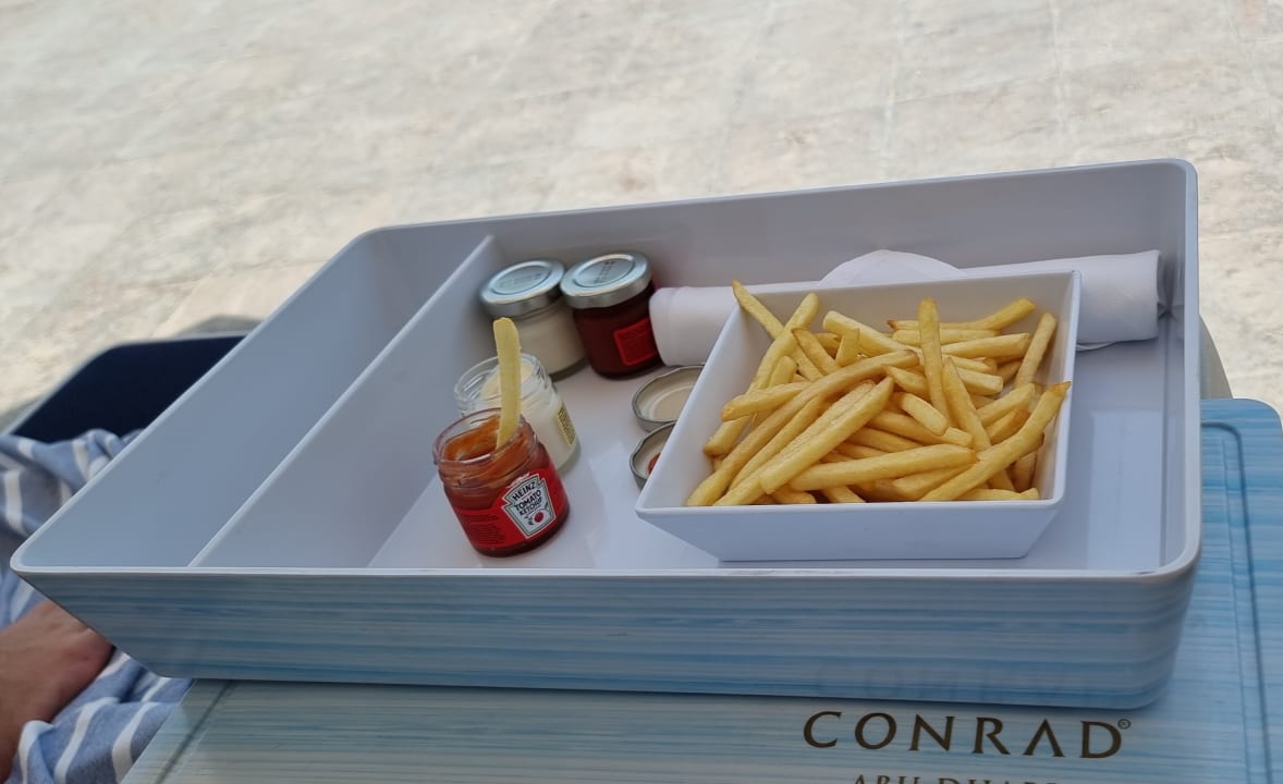 Pool Conrad Abu Dhabi Etihad Towers
