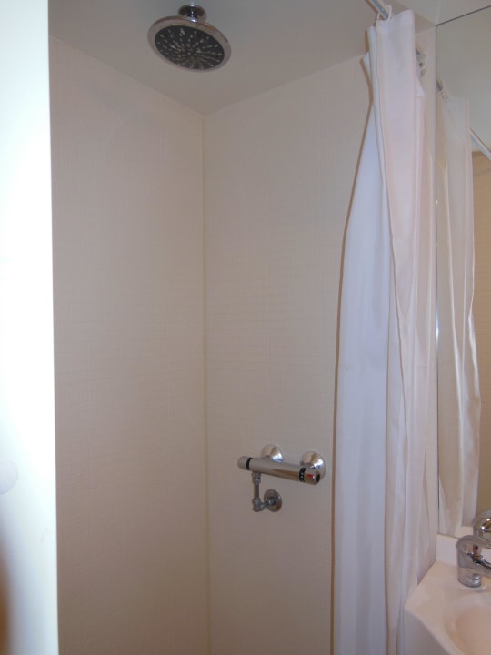 Dusche Hotel Omena Tampere II