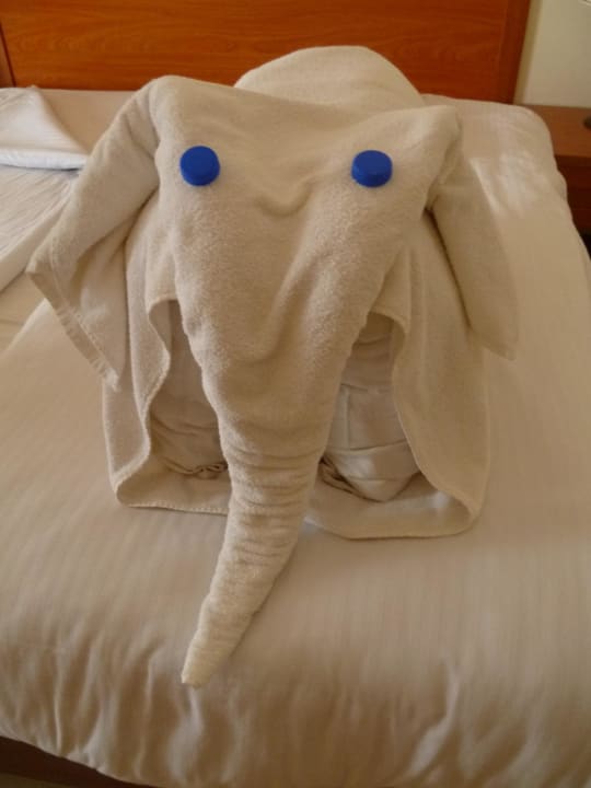 Überraschung...Elefant..auf dem Bett Le Jardin Aqua Park Resort