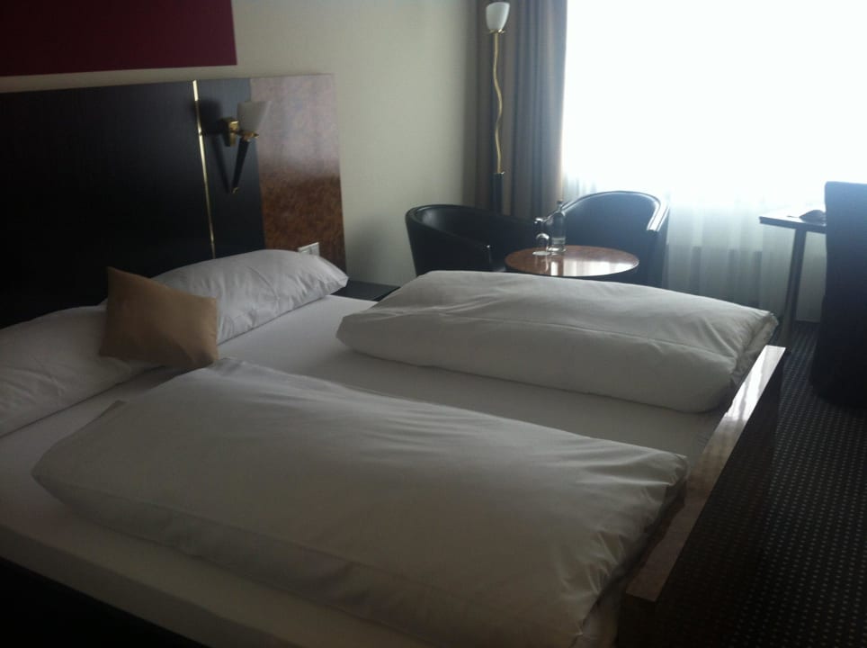 Doppelbett Mercure Hotel Plaza Essen