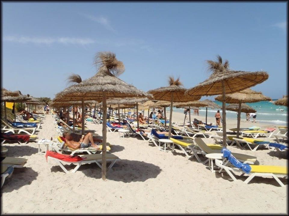 Lehátka na pláži Hotel Thalassa Mahdia