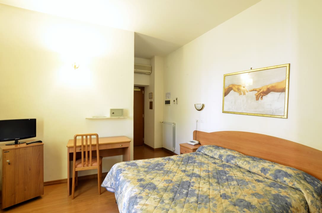 Zimmer Hotel Tirreno